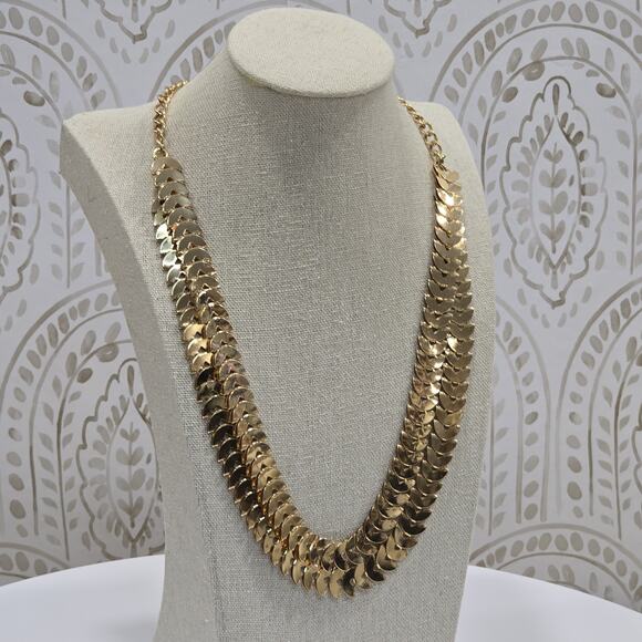 Gold Tone Double Layered Cascade Lightweight Metal Laurel Leaf Vine Necklace - Picture 1 of 13